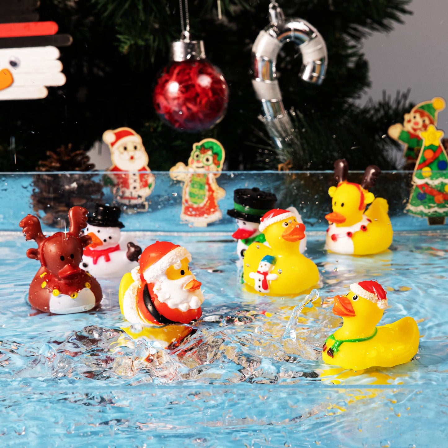 JOYIN 2025 Christmas Advent Calendar Ducks, 24 Days Christmas Countdown Rubber Ducks for Boys Girls Toddlers Kids, Xmas Party Favor Gifts, Rubber Ducky Bath Toys, Kids Xmas Fun Gifts