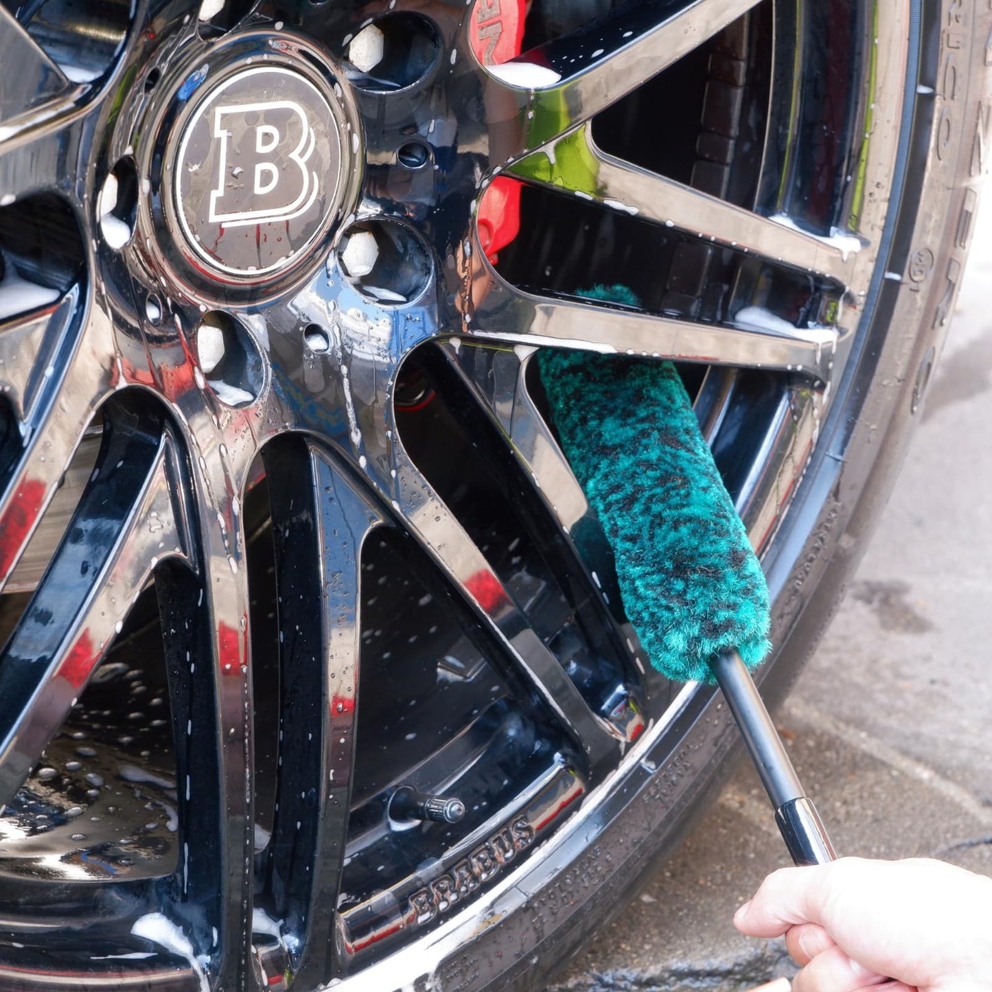 oesee Professional 4 Pack Long Handle Wheel Brush Kit for Cleaning Wheel and Tire- 2X Soft Wheel Cleaning Brush, Detailing Brush and Stiff Tire Brush, Bendable& Durable Wheel Rim Cleaner Brush Set