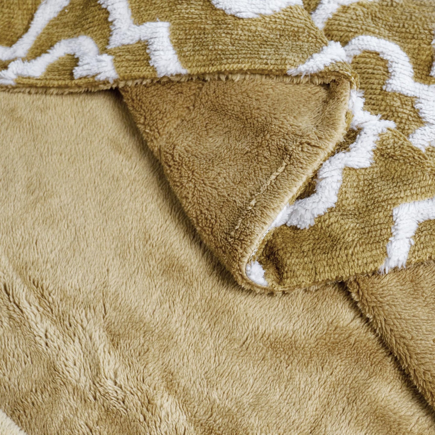 Home Soft Things Jacquard Sherpa Throw Blanket, 50" x 60", Gold
