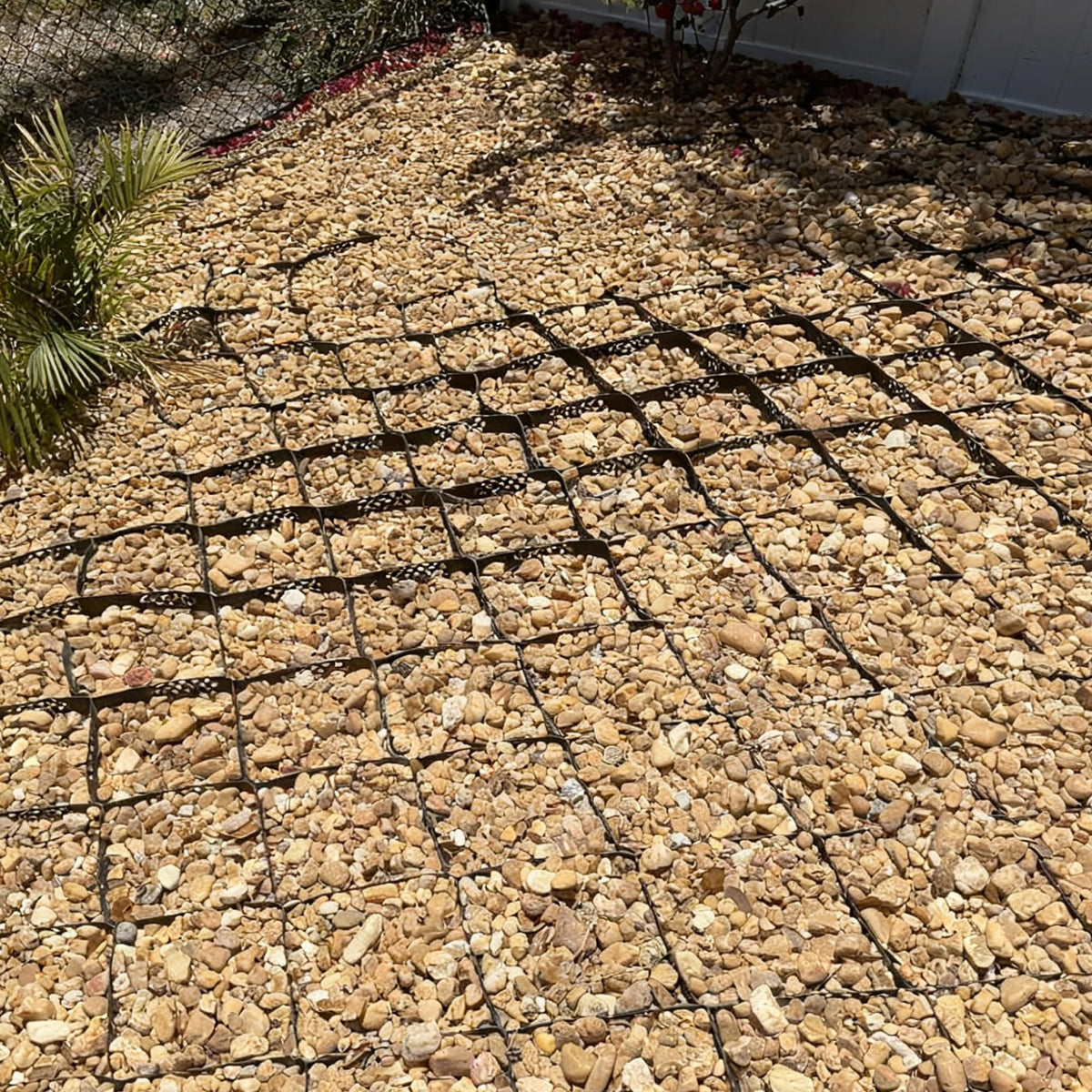 Sumloty Gravel Grid 4x33 FT-2" Depth HDPE Geo Grid 1885 lbs Per Sq Ft Load with U-Shaped Stakes & Connectors for Driveway, Patio, Shed Base, Parking Lot, Grass Stabilization, Black