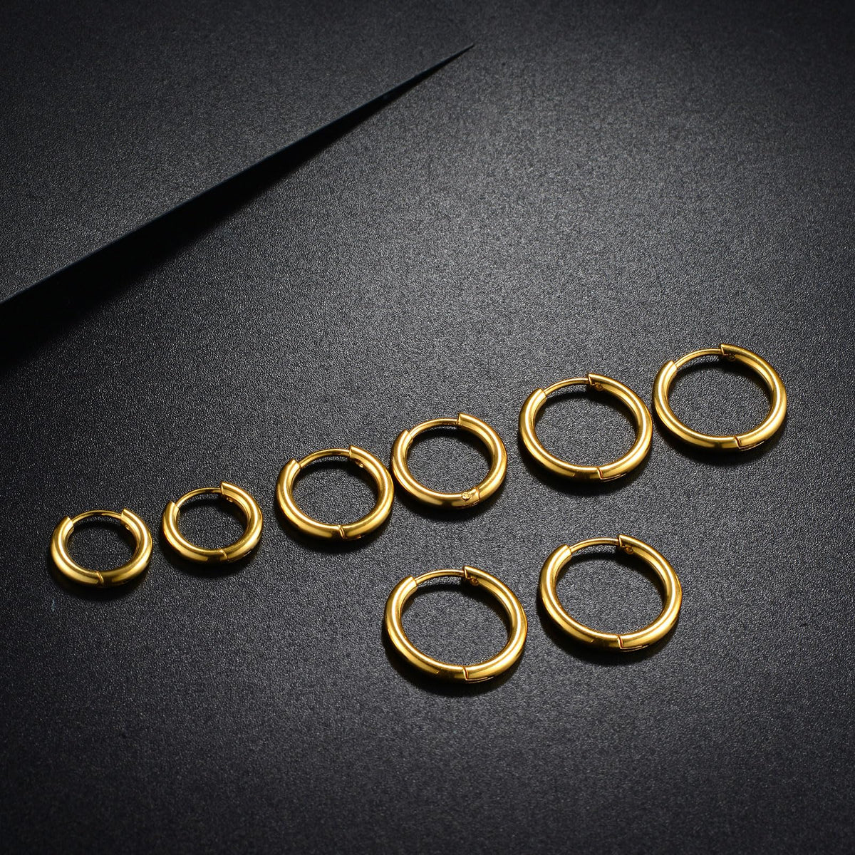 316L Surgical Stainless Steel Gold Hoop Earrings 6mm 8mm 10mm 12mm Huggie Hypoallergenic Earrings Hoop Cartilage Helix Lobes Hinged Sleeper Earrings For Women Men