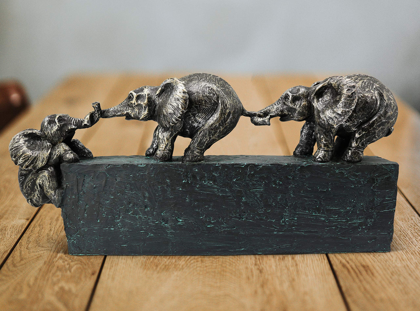 Vaudagio Sculpture Family Ties - Timeless Symbol of Families & Team Togetherness - Ornament 17 inch Long in Grey & Silver - Statue Elephant as a Gift or Decoration - Elephants Stronger Together