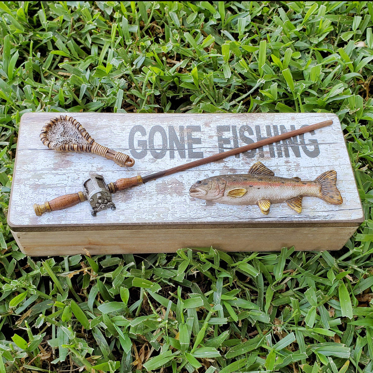 Tumbler Home Gone Fishing Wood Box - Rustic Wood Keepsake Box Holds Coins, Keys and Wallet - Father's Day Gift, Birthday or Christmas Gifts for Fisherman, Dad, Son, Grandpa