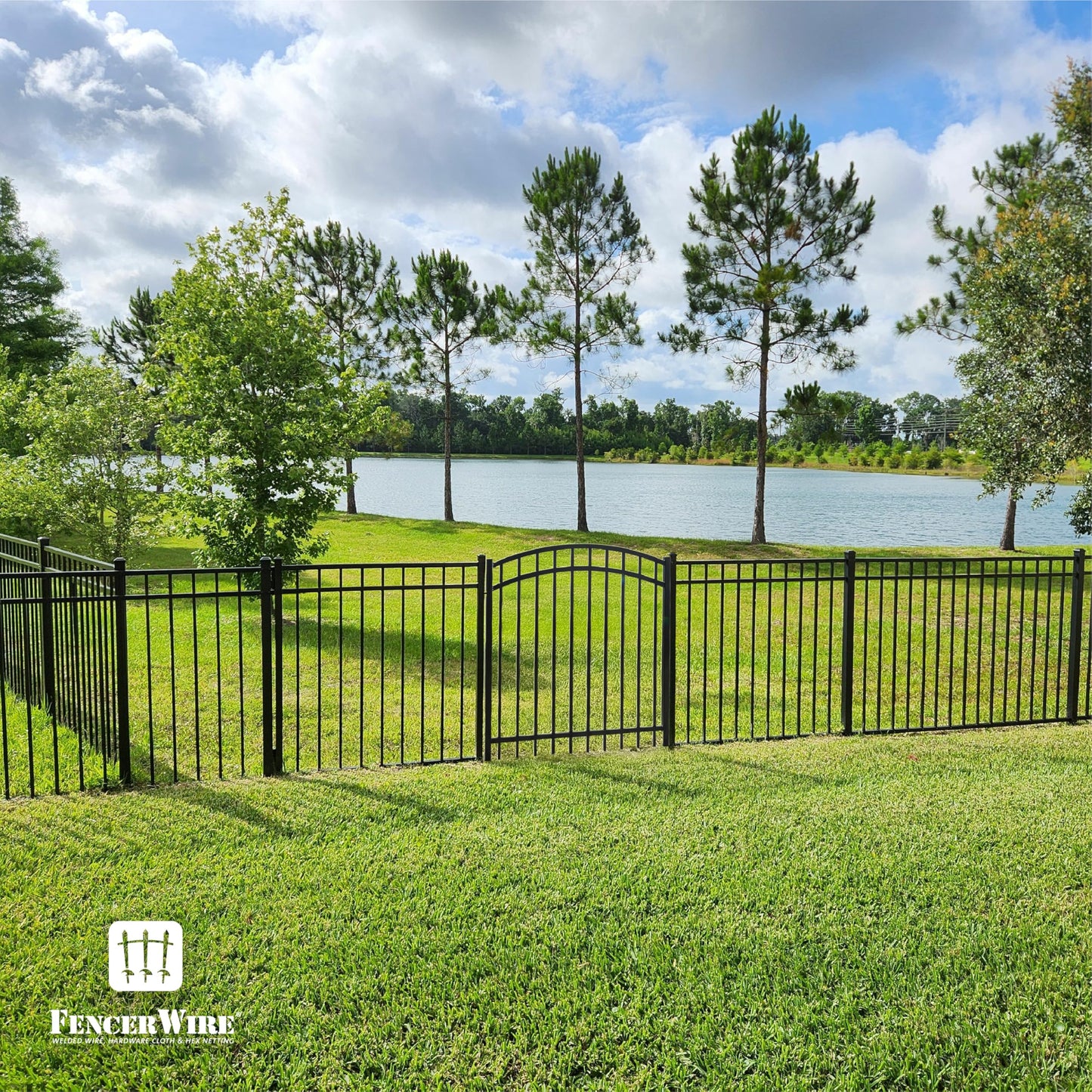 Fencer Wire Heavy Duty Arched Decorative Fence Gate, 4FT Height x 5FT Width Outdoor Fence Gate, Outdoor Anti-Rust Metal Steel Gate for Fencing Barrier, Garden Gate with Gate Lock