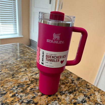 Valentine’s Day Stanley Quencher H2.0 Tumbler – Limited Edition Love Collection