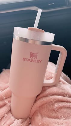 Pink Stanley Cup – Stylish & Fun Drinkware
