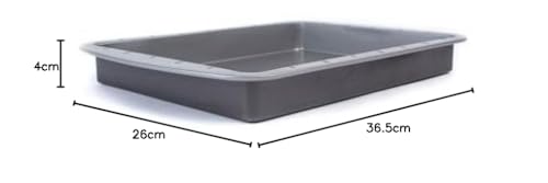 lakeland Traybake Tin – Integral Cutting Guides for Equal Slices