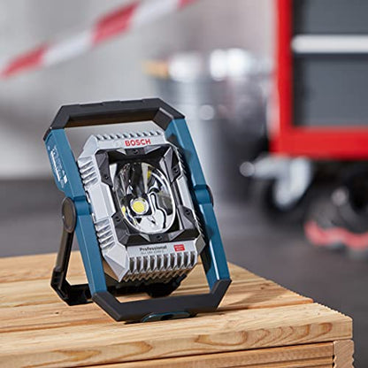 Bosch Professional 18V System Cordless LED Construction Site Floodlight GLI 18V-2200 C (max. brightness 2200 lumen, Connect Ready, without battery/charger)