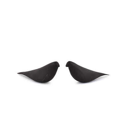 Kaizen Casa Statues Black Acacia Wood Bird Set of 2 Decorative Sculptures for Home Décor, Modern Black Bird Ornaments for Living Room, Office (8.25'' X 2.5'' X 3.25'')