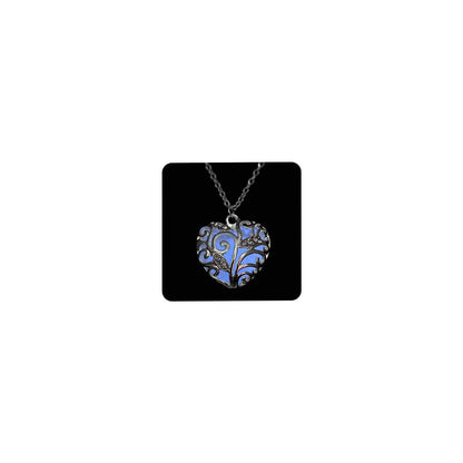 Aimimier Luminous Heart Necklace Halloween Fluorescent Stone Necklace Glow in The Dark Accessories for Women (Purple)
