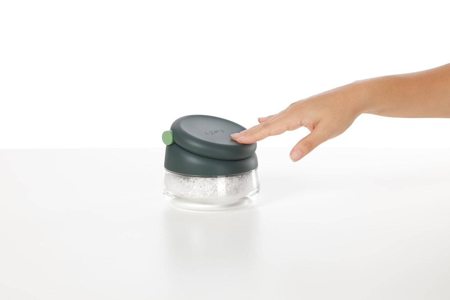 Lékué 16.9oz Shaker Salt Cellar, 0.5 x 4.1inch, Clear