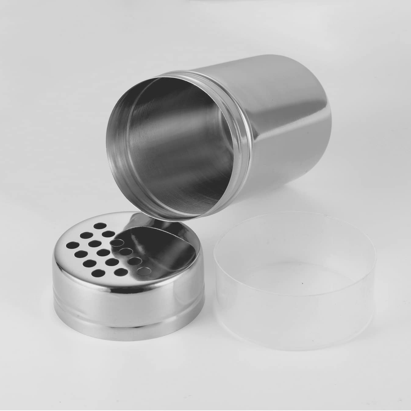 Dredge Shaker Spice Shaker Grated Cheese Shaker Stainless Steel Seasoning Shaker with Large Holes & Lid (size -1)