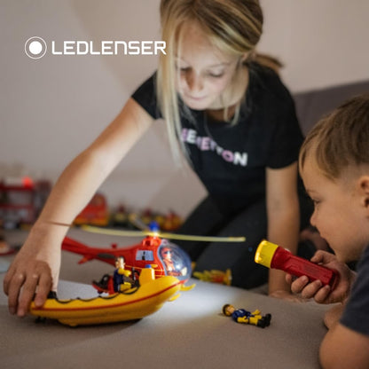 Ledlenser KidBEAM4 Kids Torch, 4 Colour LED AAA Battery Fireman Flashlight, Lightweight 72g, Inc Pocket Clip, Auto Shut Off Feature, Excellent for Reading, Camping & Night Time Fun, Gift for Children
