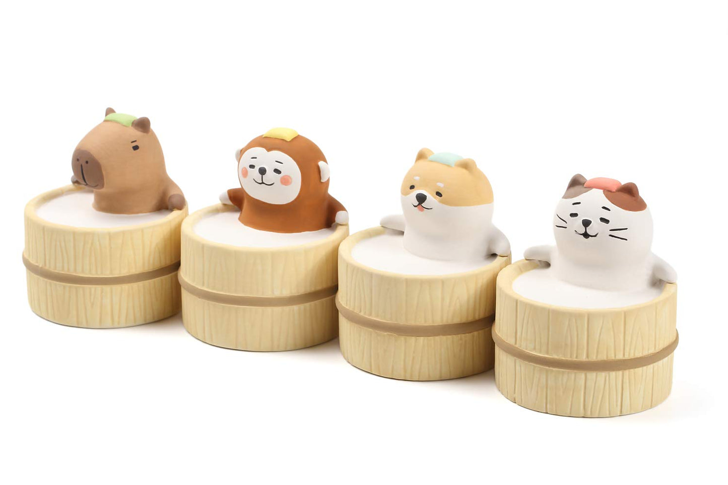 Aroma Ceramic Stone Diffuser [Japan Import] Aromatherapy Essential Oil Diffuser, Non Electric, Passive, Unique, Cute, Animal, Design for Women, Men, and Gifts (Bathing Capybara)