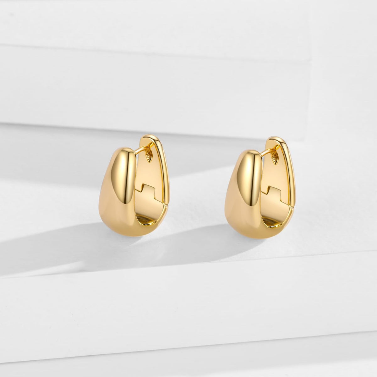 Small Chunky Hoop Earrings for Women 14k Real Gold Plated 925 Sterling Silver Post Small Oval Hoop Earrings Hypoallergenic Thick Huggie Hoops Earrings Jewelry Gifts for Women (gold)
