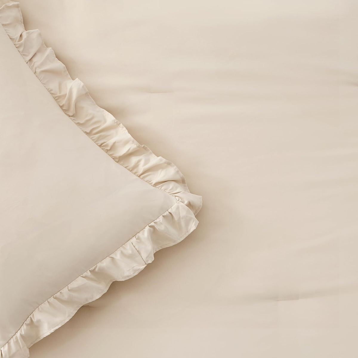 FUANNA Queen Comforter Set Oatmeal, 3 Pieces Ruffle Queen Bed Set, Fluffy Bed in a Bag Queen for All Seasons, Shabby Chic Bedding Comforter Sets with 1 Lightweight Comforter & 2 Pillowshams