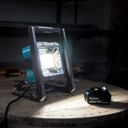 Makita DML805/2 Cordless/ 240V Worklight - Battery And Charger Not Included