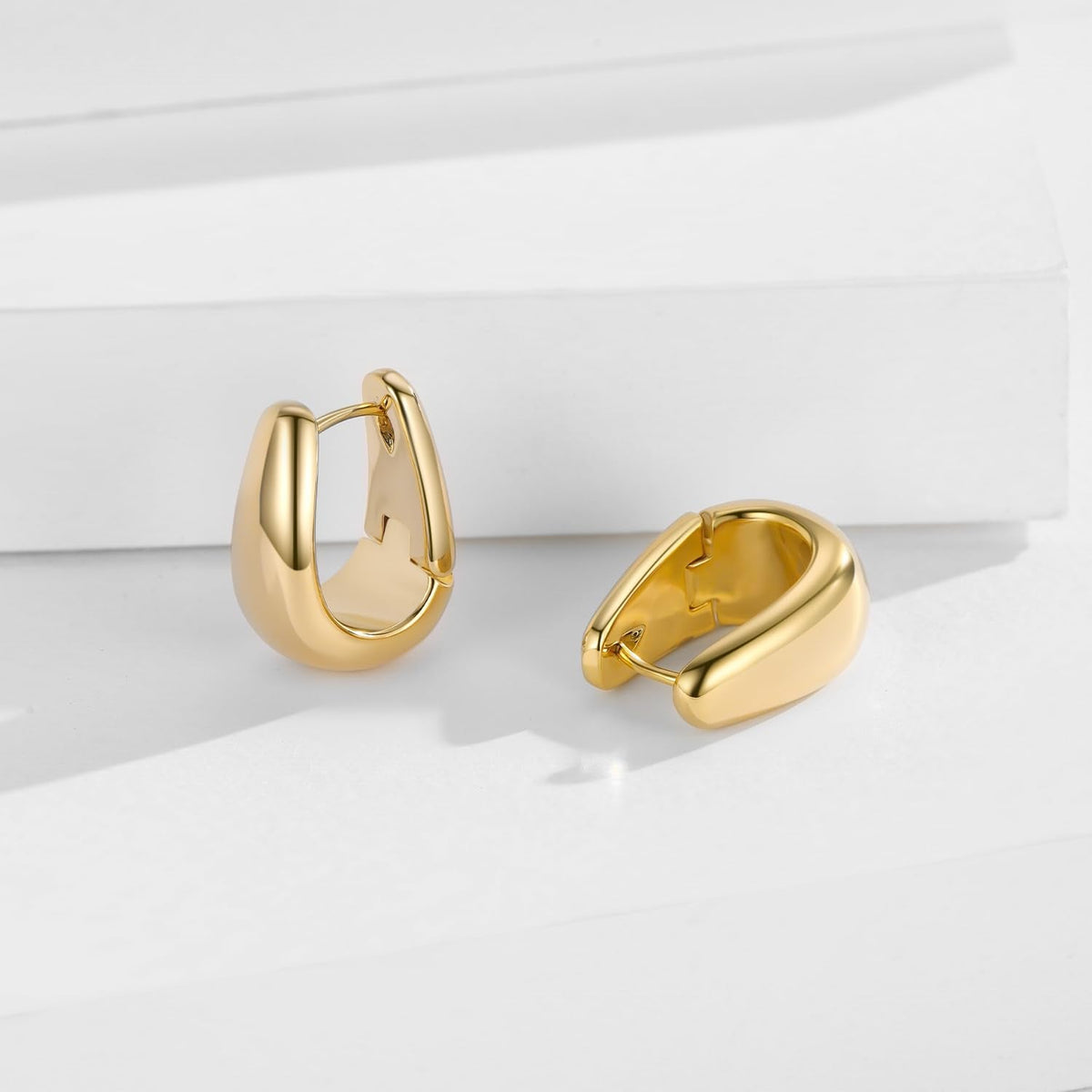 Small Chunky Hoop Earrings for Women 14k Real Gold Plated 925 Sterling Silver Post Small Oval Hoop Earrings Hypoallergenic Thick Huggie Hoops Earrings Jewelry Gifts for Women (gold)