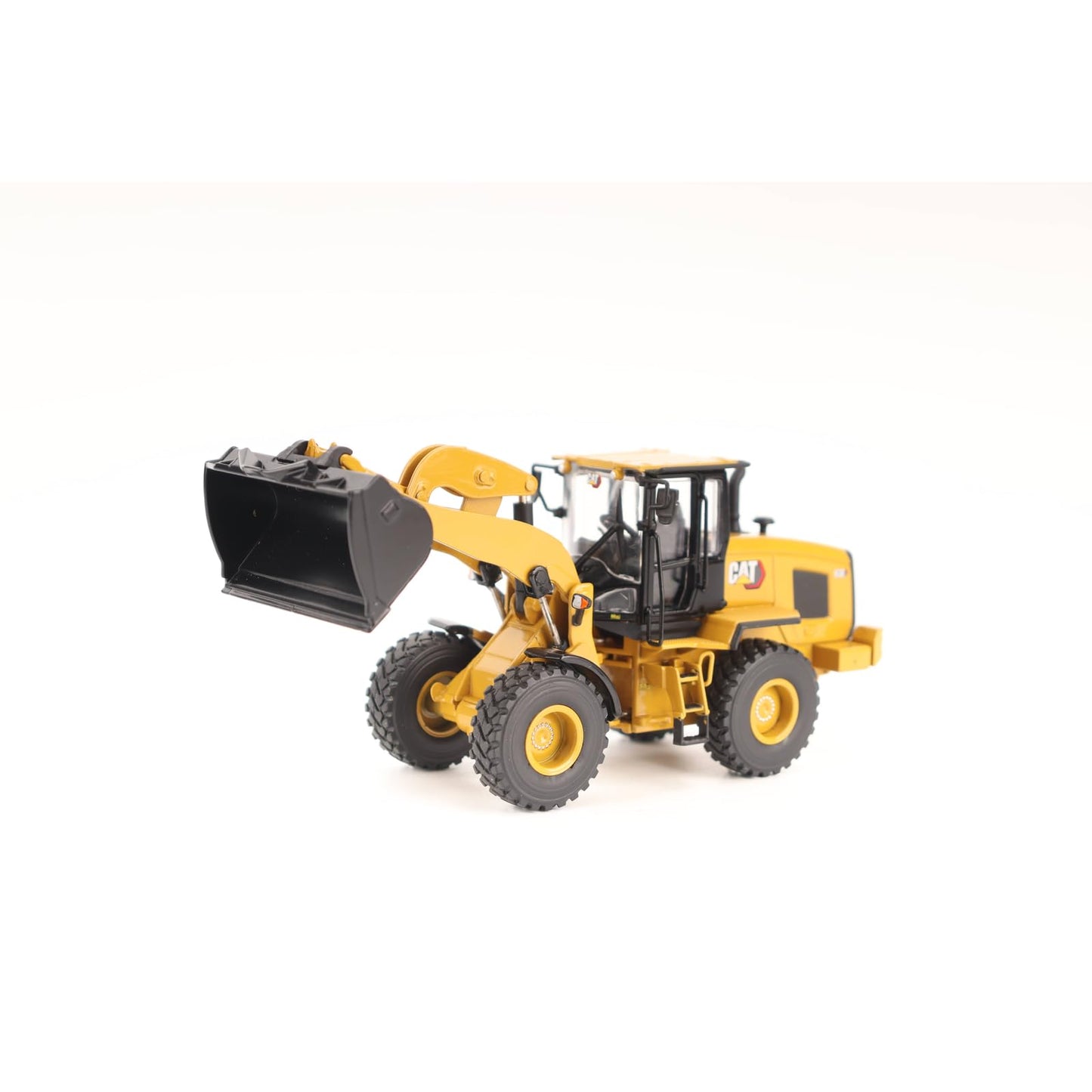 1:50 Scale Cat 930 Wheel Loader | High Line Series Cat Trucks & Construction Equipment | 1:50 Scale Model Diecast Collectible Model 85779