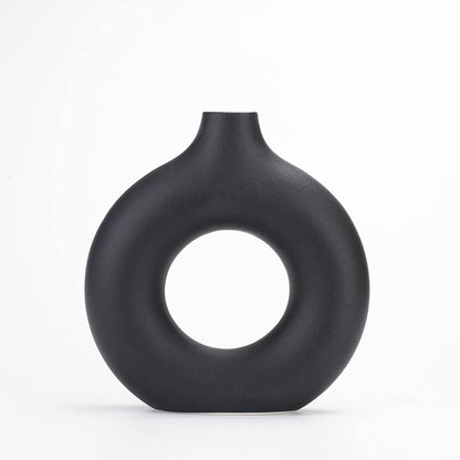 CEMABT Black Donut Vase Hollow Ceramic Vase for Flowers Handmade Minimalist Boho ins Style Modern Home Decor for Wedding Dinner Table Party Living Room Office Bedroom（M