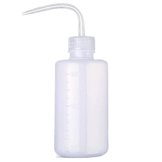 BEADNOVA Squeeze Bottle Plant Watering Bottle 250ml 8oz Small Wash Bottle Squeeze Plastic Small Watering Can for Indoor Plants Succulent Watering Can (1pc)
