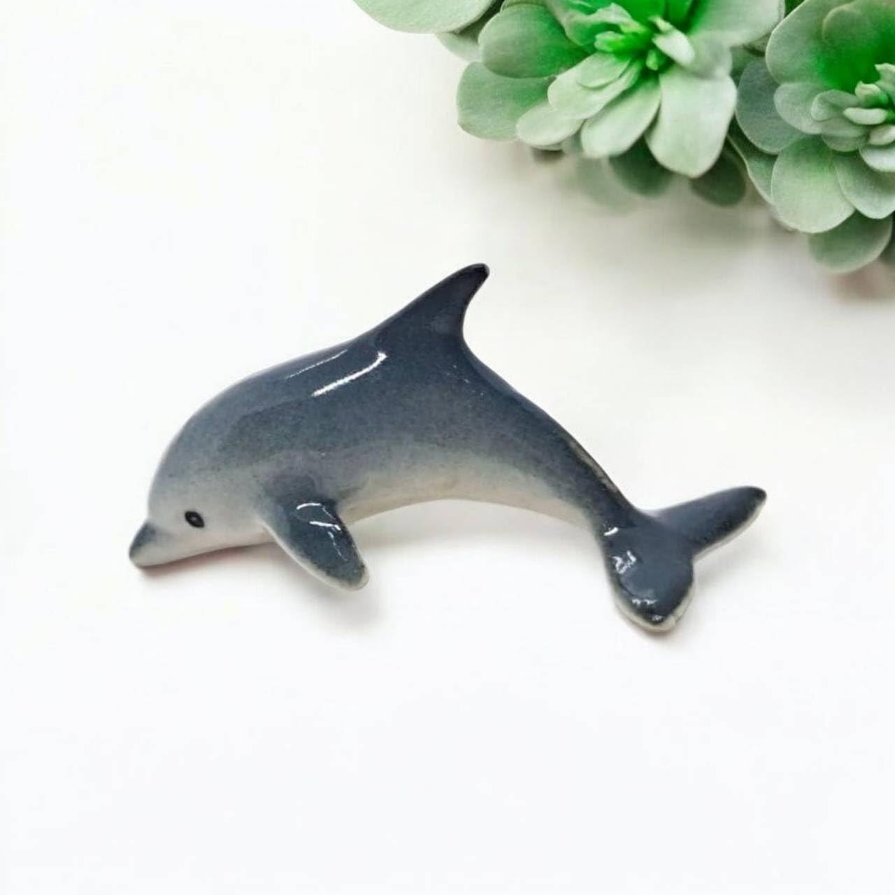 WitnyStore Tiny 1¼" Blue Gray Curved Dolphin Figurine - Miniature Hand Made Ceramic Dolphins Porpoises Whales Marine Mammal Aquatic Sea Animals Fish Porcelain Decorative Collectible Figure Décor Gifts