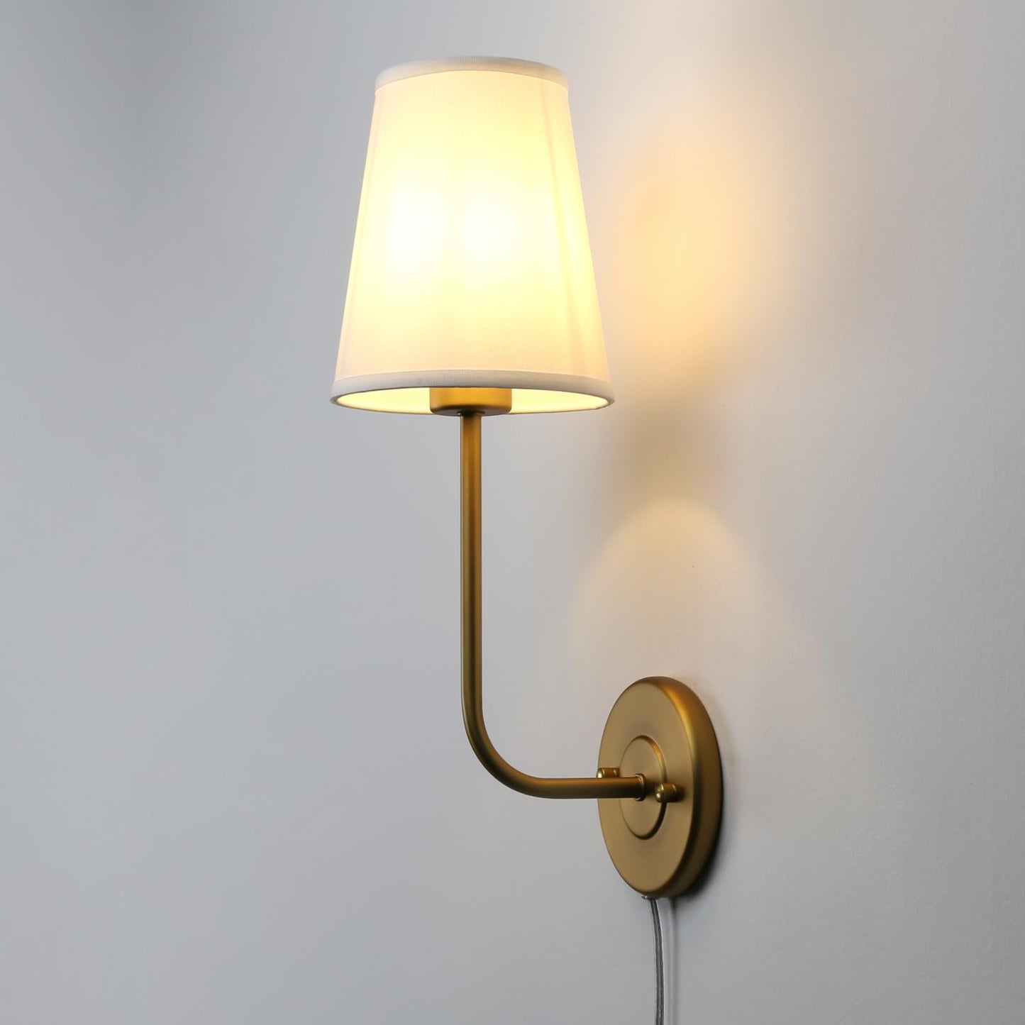 Pathson Set of 2 Plug in Wall Sconces, Rustic Wall Lighting Fixtures with On/Off Switch and Pure White Fabric Lampshade, Antique Brass Wall Lamps for Living Room Bedroom