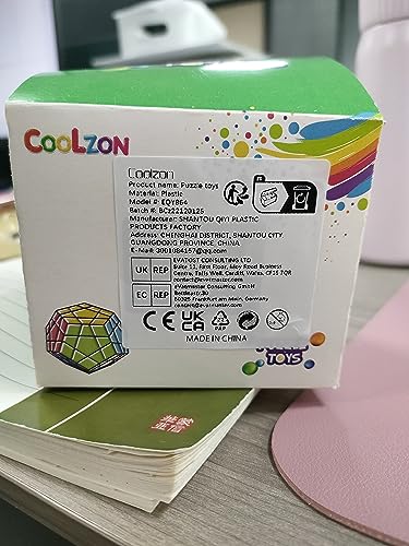 Coolzon Speed Cube Set, 4 Pack Stickerless Magic Cube Set 2x2 3x3 4x4 Pyraminx Triangle, Easy Turning 3D Puzzle Cube Games Toy Present for Kids Adults