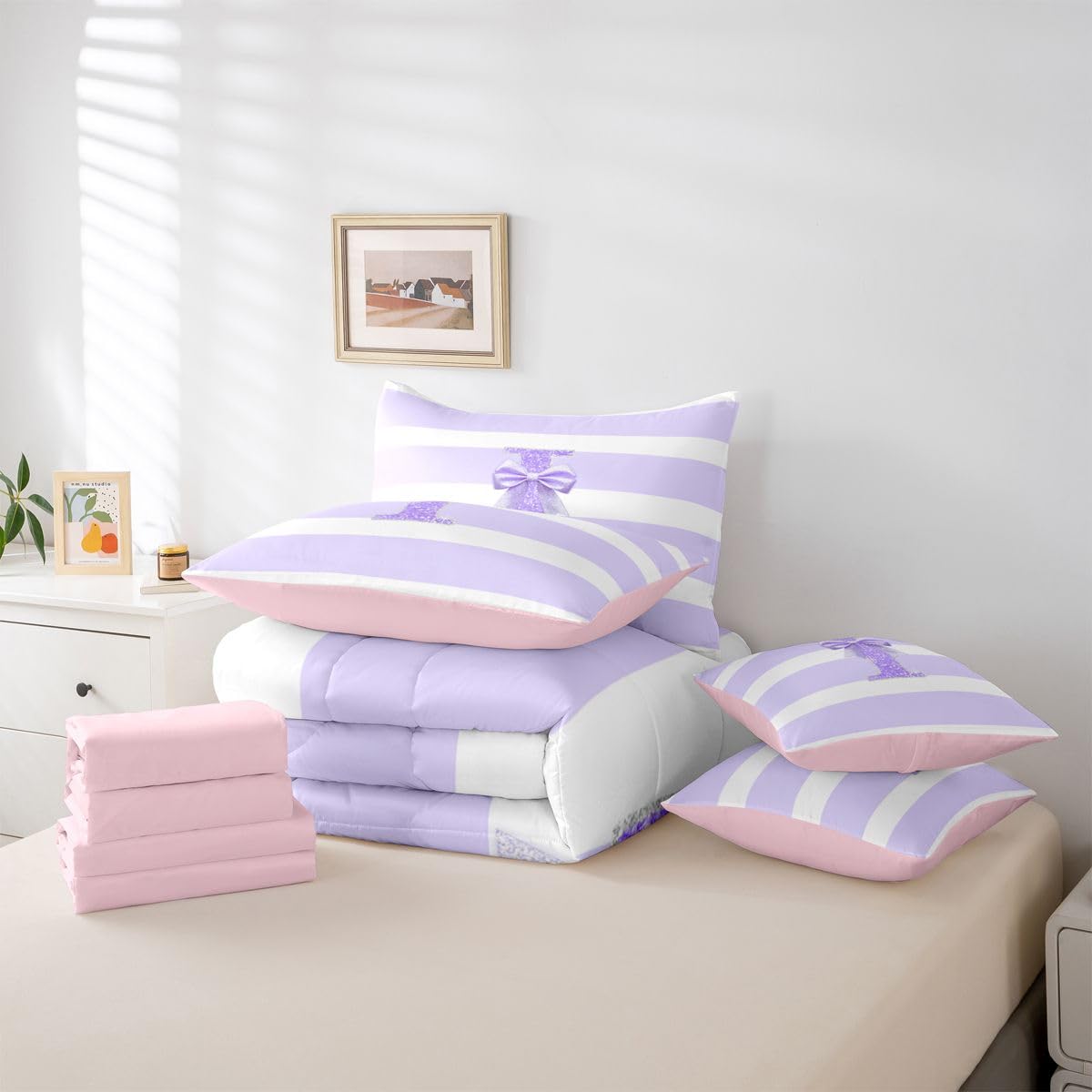 Erosebridal Monogram Letter I Kids Bed in A Bag Purple Bow Initial Letter Comforter Set Full Size Modern Aesthetic Stripes 7 Piece Bedding Set for Girls Teens Women Kawaii Glitter Bowknot Bed Sets