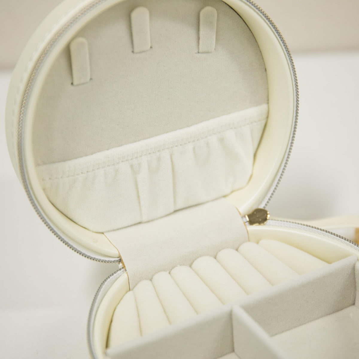 COLLECTIVE HOME Monogram Jewelry Box for Travel - 4.5 Inch Spacious Organizer with Zipper Closure, Gold Chain & Letter Engraving, Personalized Gift Case for Women/Bridesmaids (s)