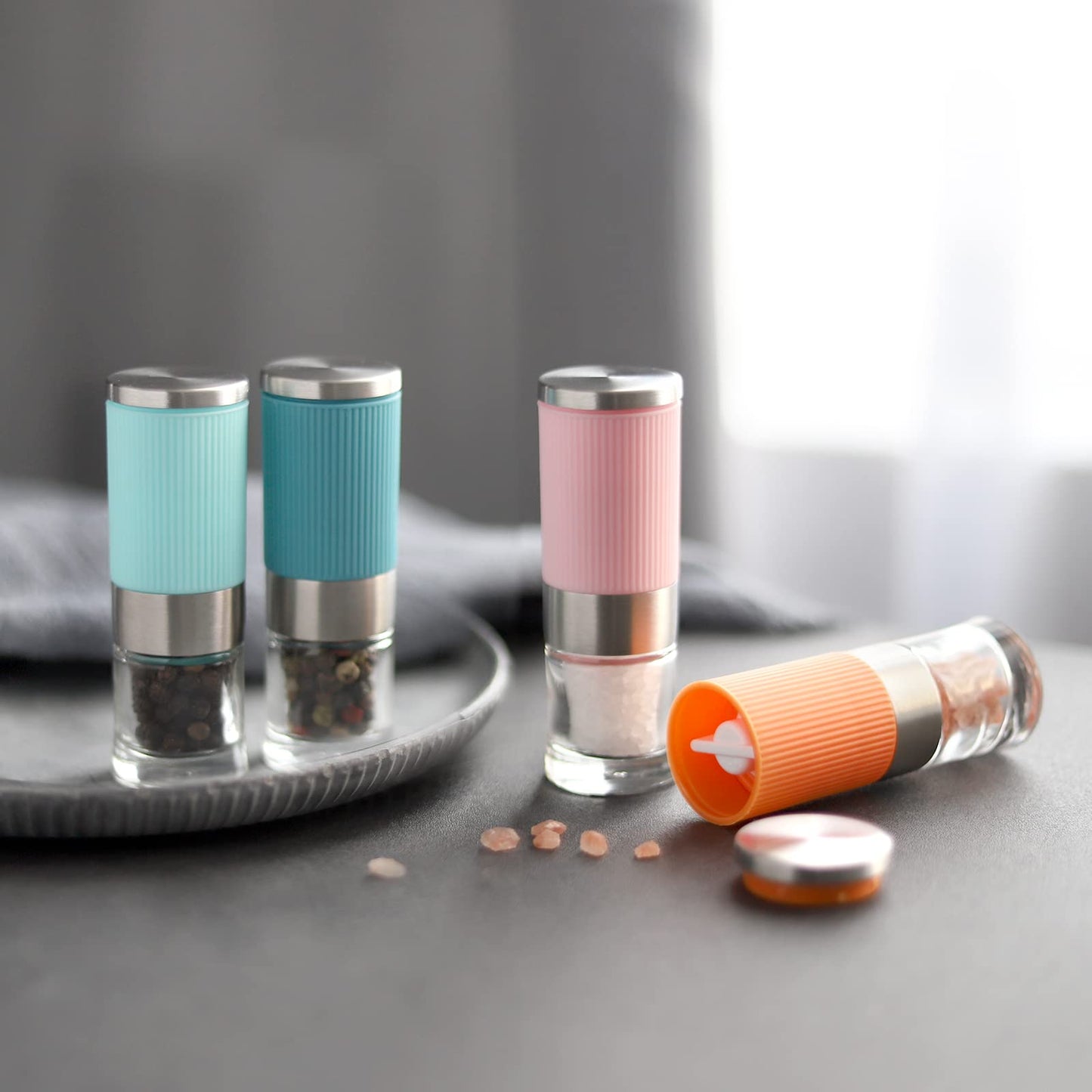 VEVOK CHEF Small Salt and Pepper Grinder 4Pcs Portable Mini Glass Salt Spices Grinder Ceramic Salt Black Pepper Shakers Tiny Pepper Mill Salt Grinder for Travel Lunch Box Kitchen Gift