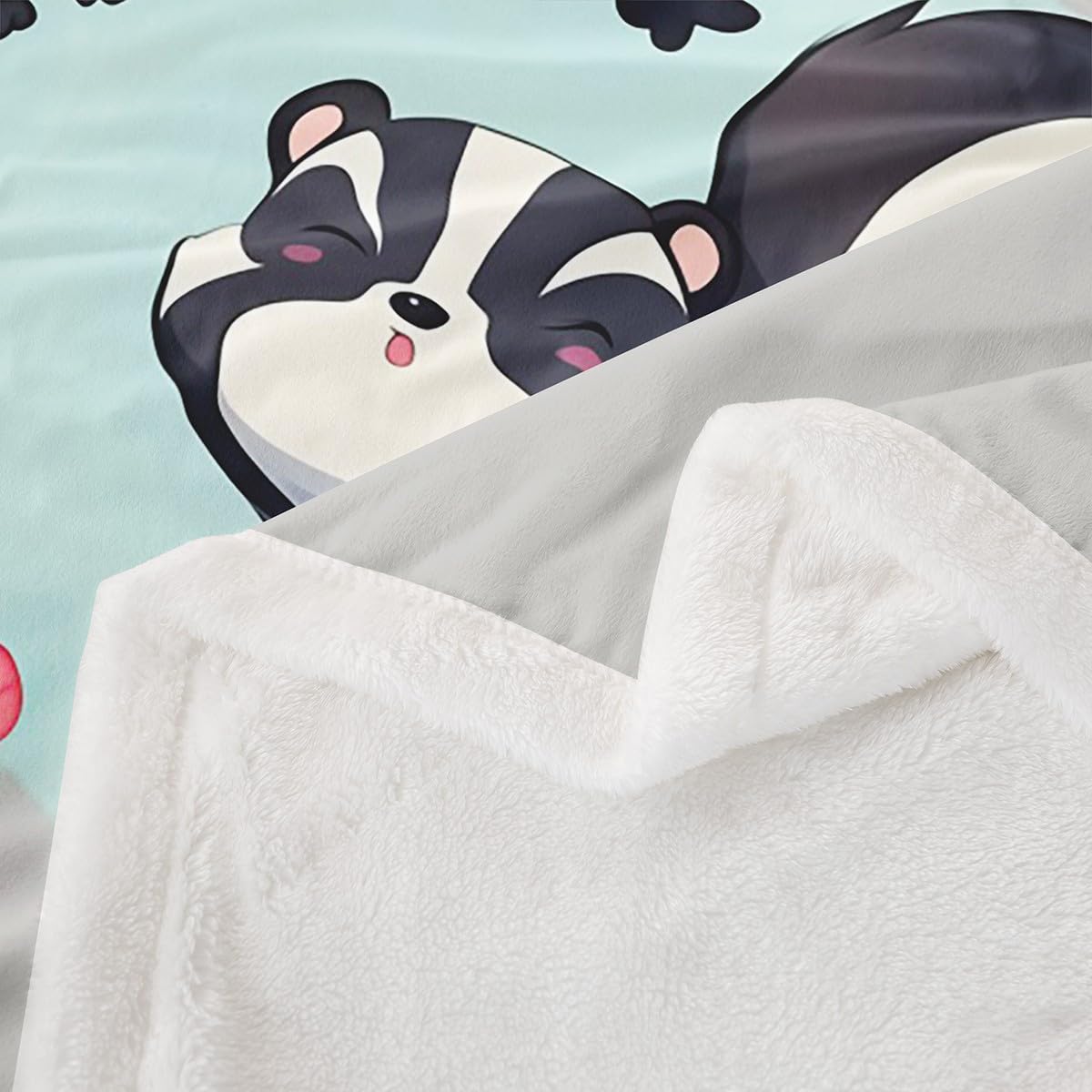 Erosebridal Cute Skunks Sherpa Blankets Throw 50"X60" Kawaii Woodland Wildlife Fleece Blankets Cartoon Skunks Animal Throw Bed Blanket for Kids Boys,Colorful Butterflies Rustic Fuzzy Blanket