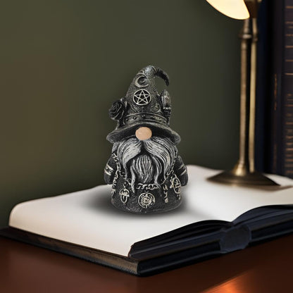 wsmart Gothic Garden Gnome Statue, Dark Academia Decor, Horror Collectible Figurines, Unique Halloween Decorations Cool Pagan Altar Witch Aesthetic Decoration Gift （Black Resin ）