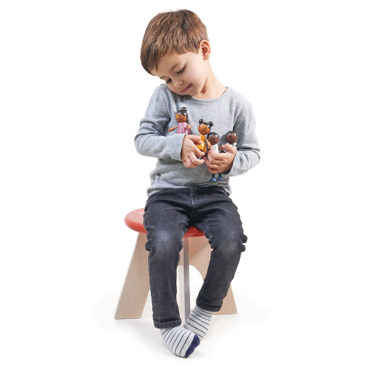 Tender Leaf Toys - Humming Bird Doll Family - Multicultural Wooden Dolls House Family Set with Flexible Arms and Legs - Inspires Endless Imaginative Play - Age 3+