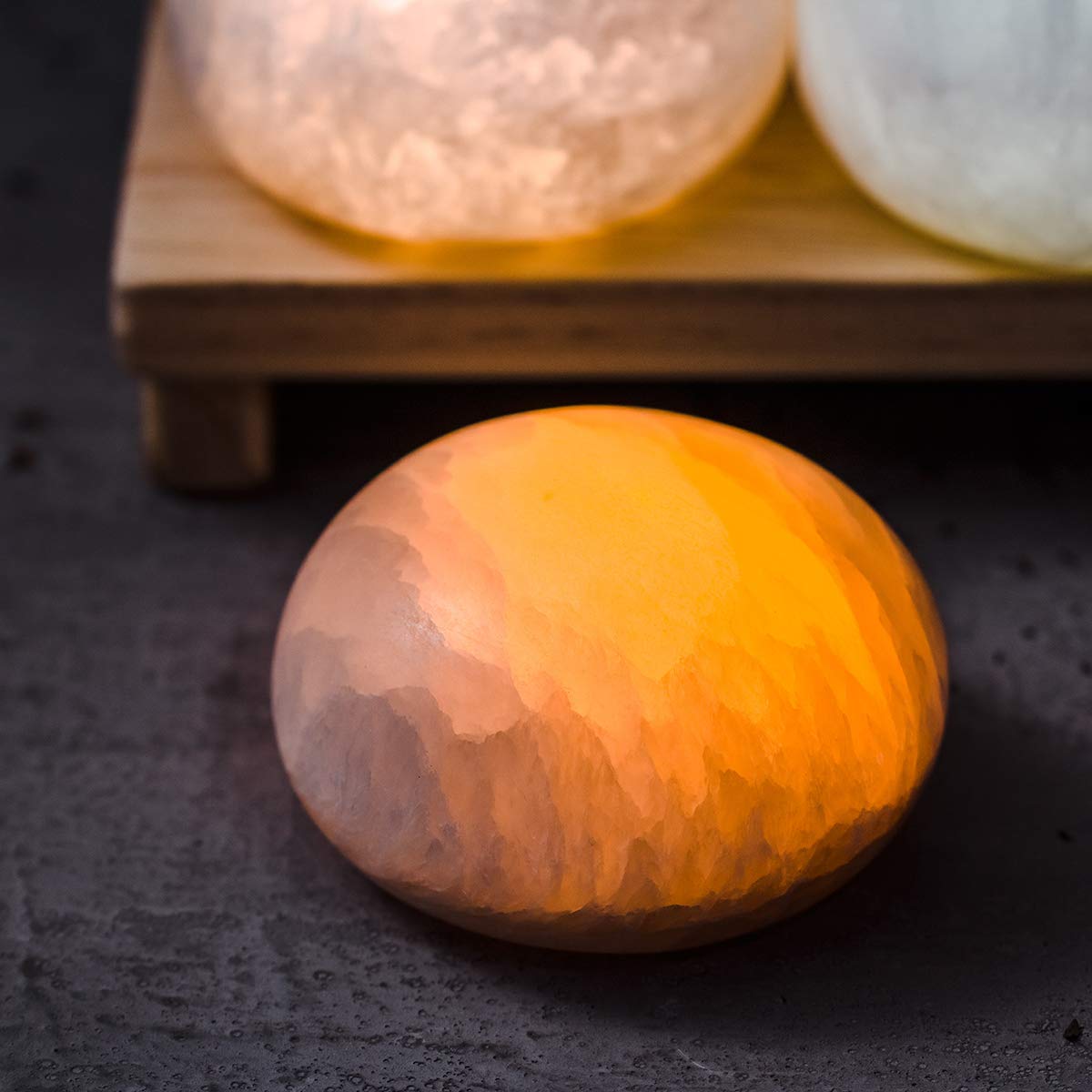 MIYA LIFE Selenite Lamp Hand Carved Stone Lamp Rechargeable Taplights Selenite Crystal Light with Dimmer (White/Warm/Yellow) for Bedroom Healing Natural Crystal Light (1 Piece, Round Taplight)