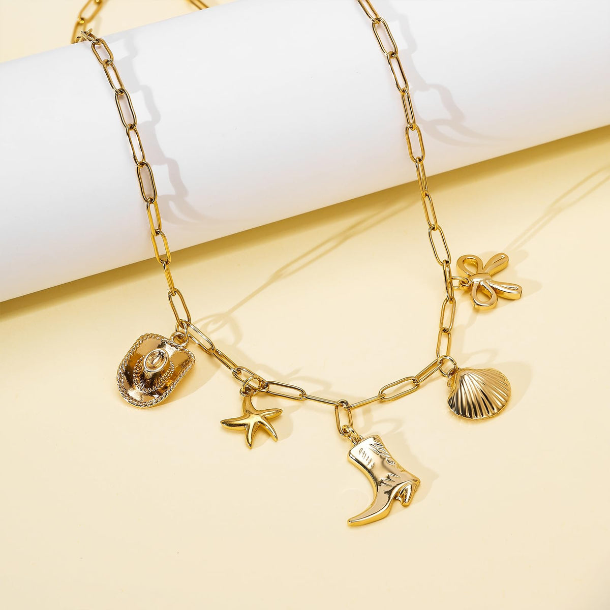 Dckazz Coastal Cowgirl Charm Necklace Choker 14K Gold Plated Shell Starfish Beach Charm Necklace Trendy Summer Jewelry for Women