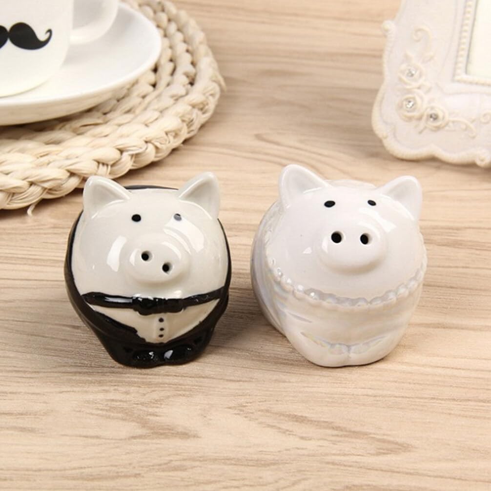 1 Pair Ceramic Pig Salt Pepper Shakers Wedding Favor Kitchen Seasoning Jars Bride Groom Set