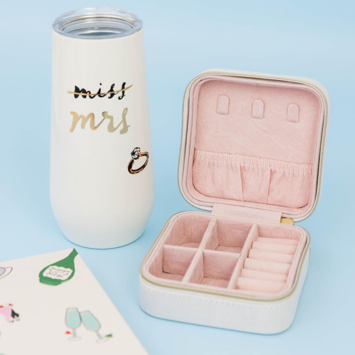 kate spade new york Small Travel Jewelry Case, White Wedding Jewelry Box to Organize Rings, Necklaces, Earrings, Miss to Mrs