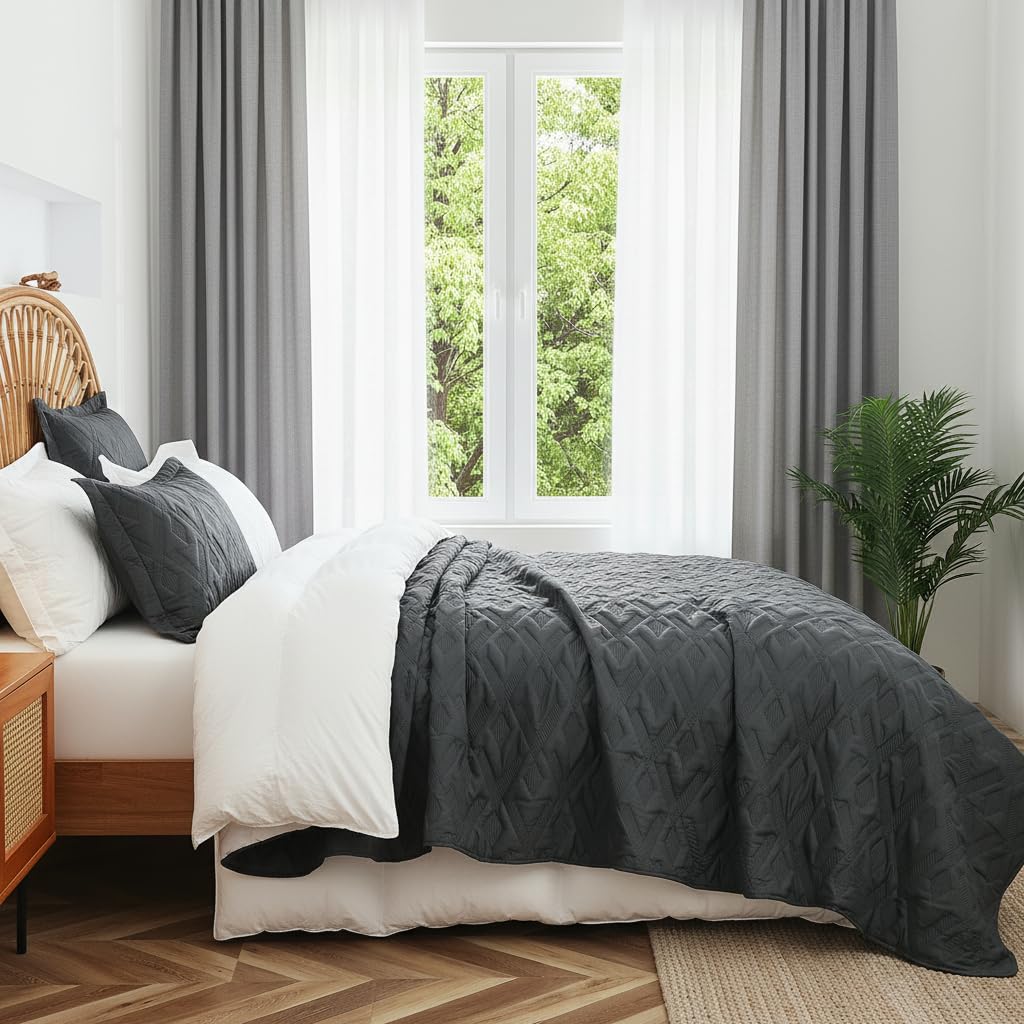 BOV Gray Quilt Twin 68x86 – Lightweight Summer Bedspread, Modern Cooling Blanket, Neutral Bedding Coverlet, Soft Comforter