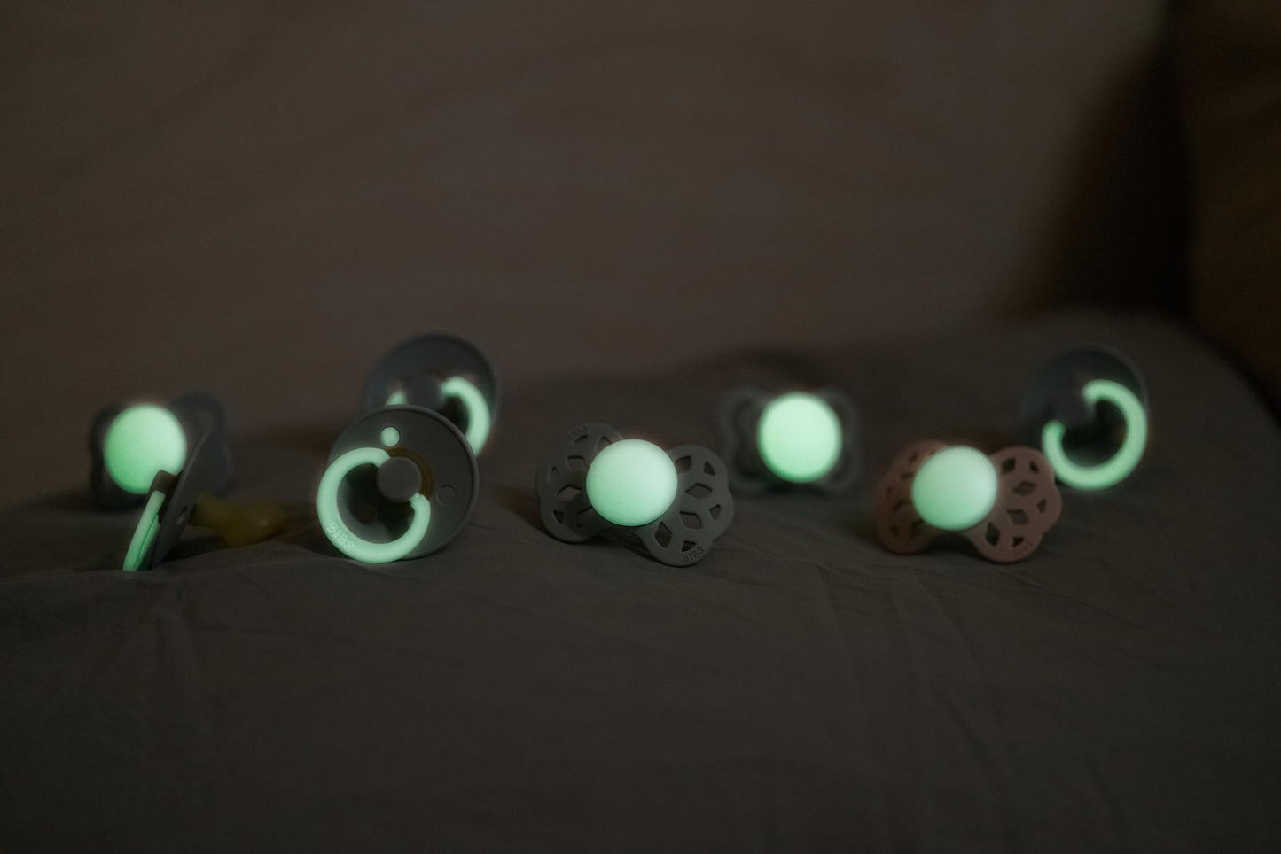 BIBS Colour Glow Soother 2-Pack, Glow in The Dark BPA Free Dummy Pacifier, Round Nipple. Natural Rubber Latex, Size 2 (6-18 Months), Iron Night/Baby Blue Night