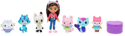Gabby’s Dollhouse, Deluxe Figure Gift Set with 7 Toy Figures and Surprise Accessory, Kids’ Toys for Ages 3 and above
