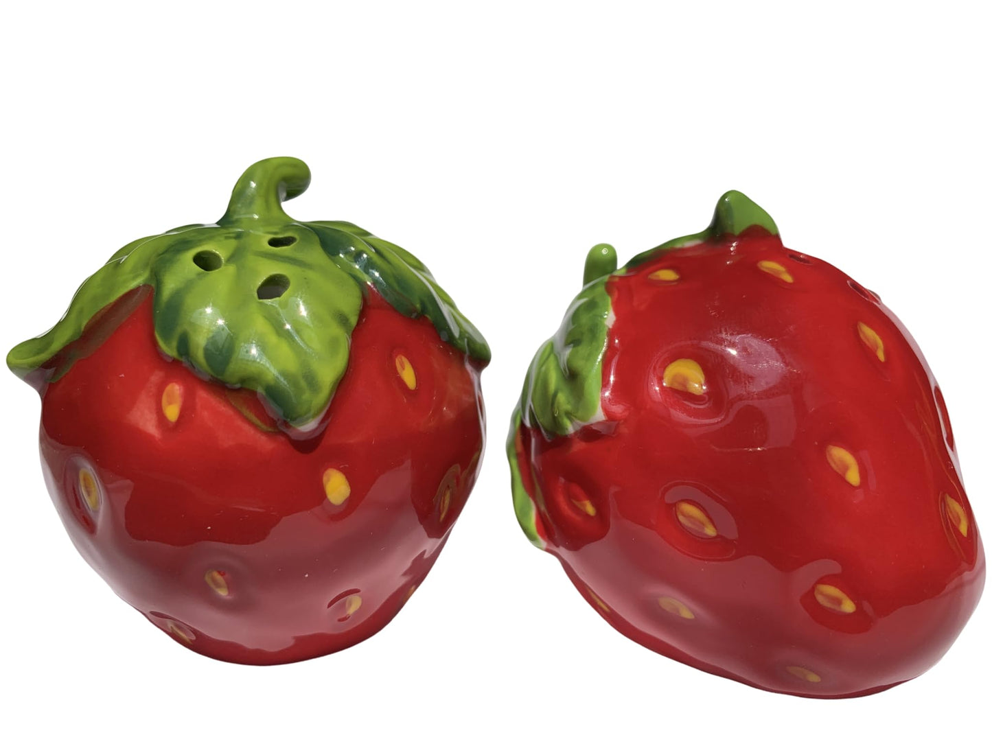 Strawberry Salt and Pepper Shakers, 2-Piece Ceramic Spice Jars, Cute Kitchen Decor, Novelty Gift for Christmas, Housewarming