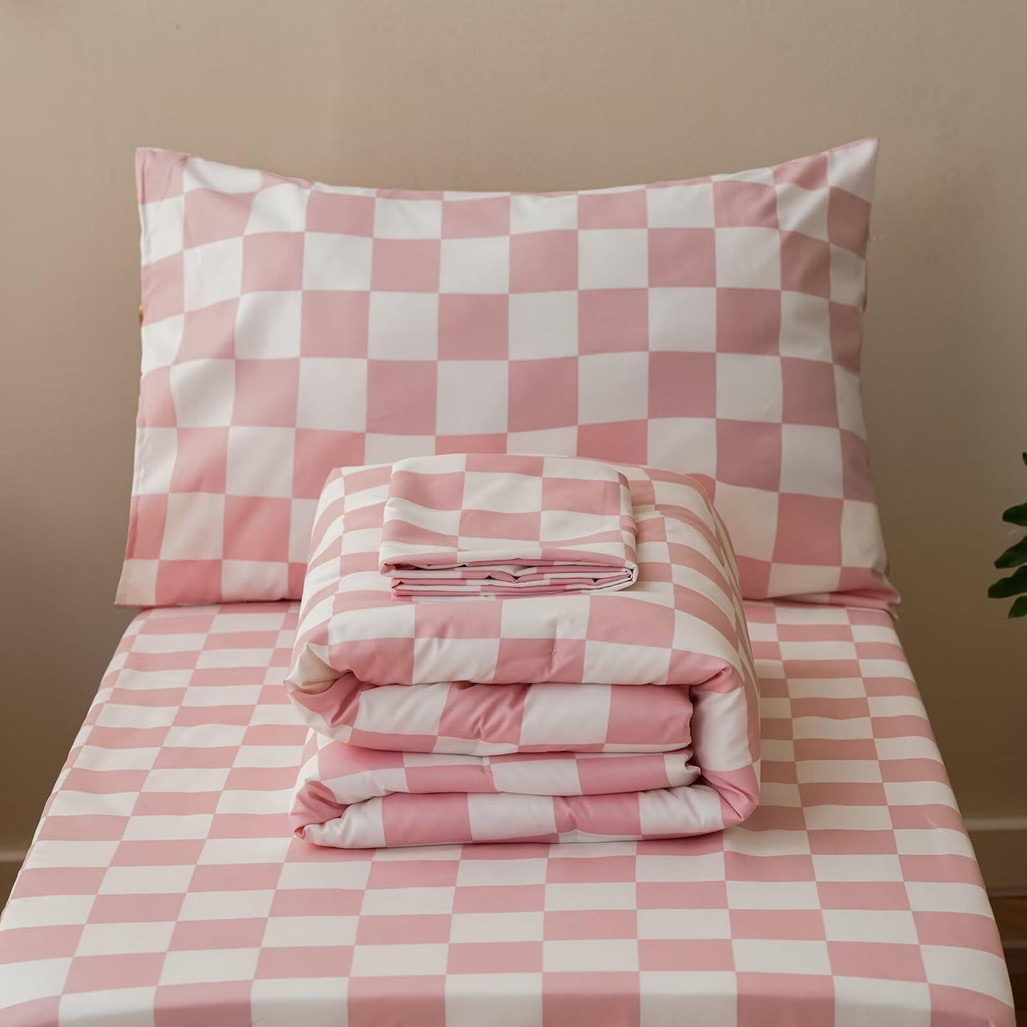 CLOTHKNOW Pink White Plaid Toddler Bedding Sets for Girls 4Pieces Grid Comforter Checkerboard Bedding Sets Soft Crib Bed Sets
