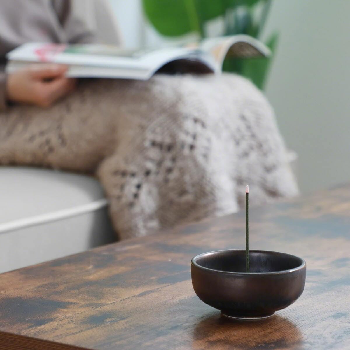 Asayu Japan Zen Incense Holder – 3.9" (100 mm) Ceramic Incense Bowl with Brass Burner, Made in Japan Mino Ware, Modern Wabi-Sabi Style in Metallic Black, Brown & Gold