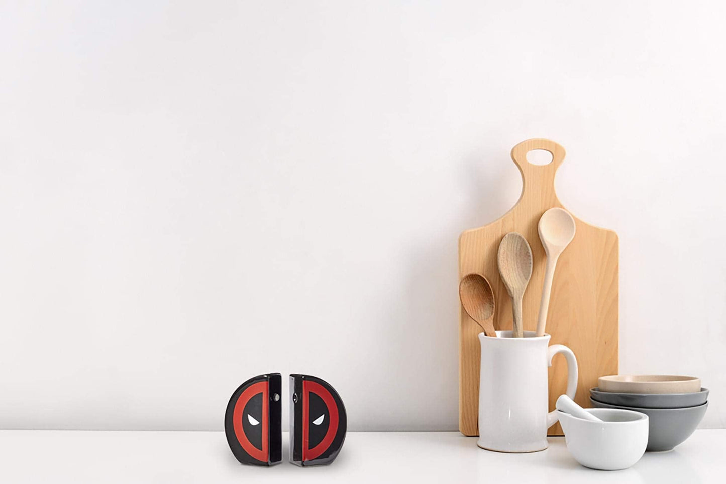 Marvel Deadpool Salt and Pepper Shaker Set - Novelty Red & Black Ceramic Shakers - Cute Kitchen & Table Accessories - Funny Seasoning Holder - Home Cooking Items - Superhero Movie & Comic Stuff Gifts