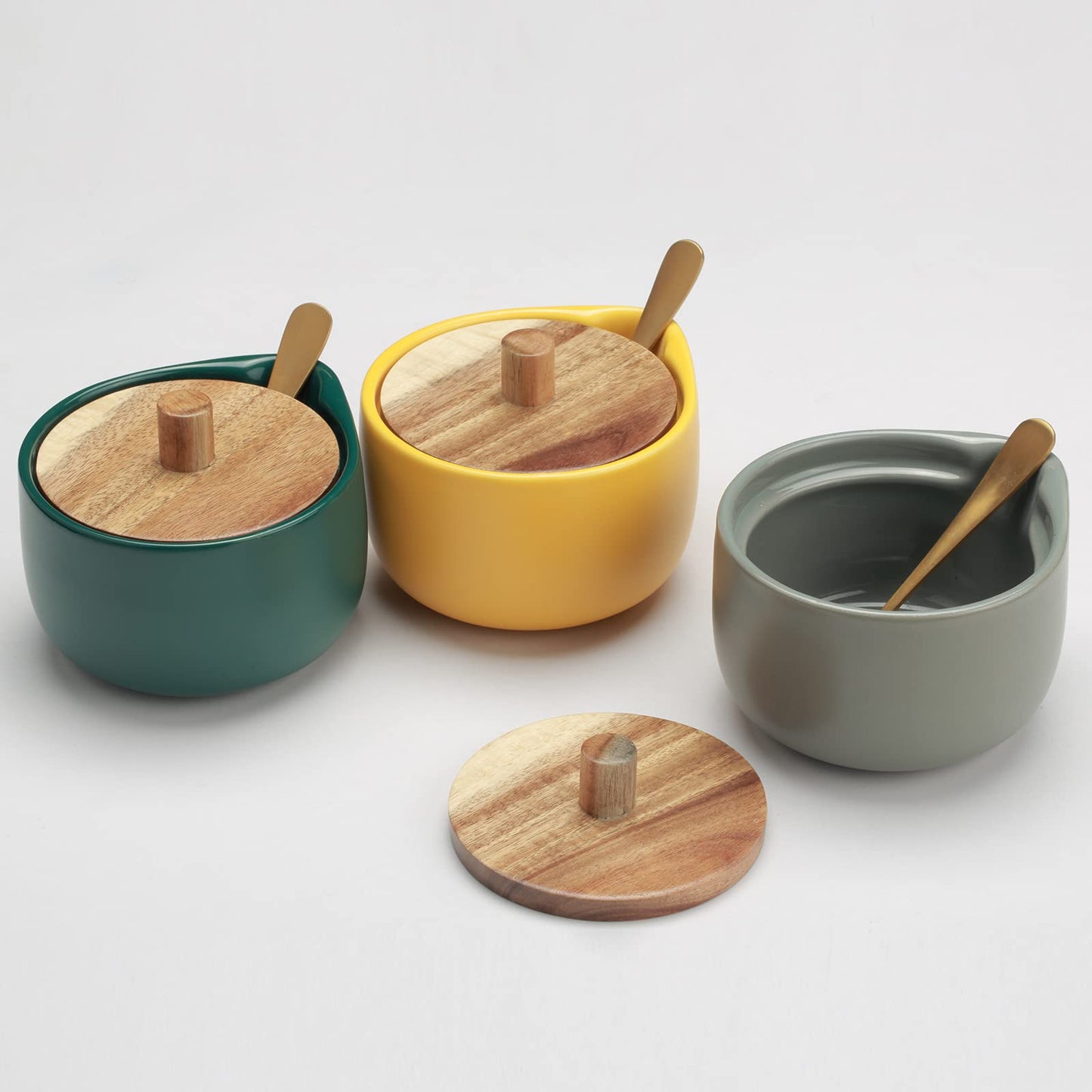 everous Salt Box base grey color Salt Cellar Elegant Design salt Boxes Big Capacity Wood lid grey Ceramic Base with spoon salt pot