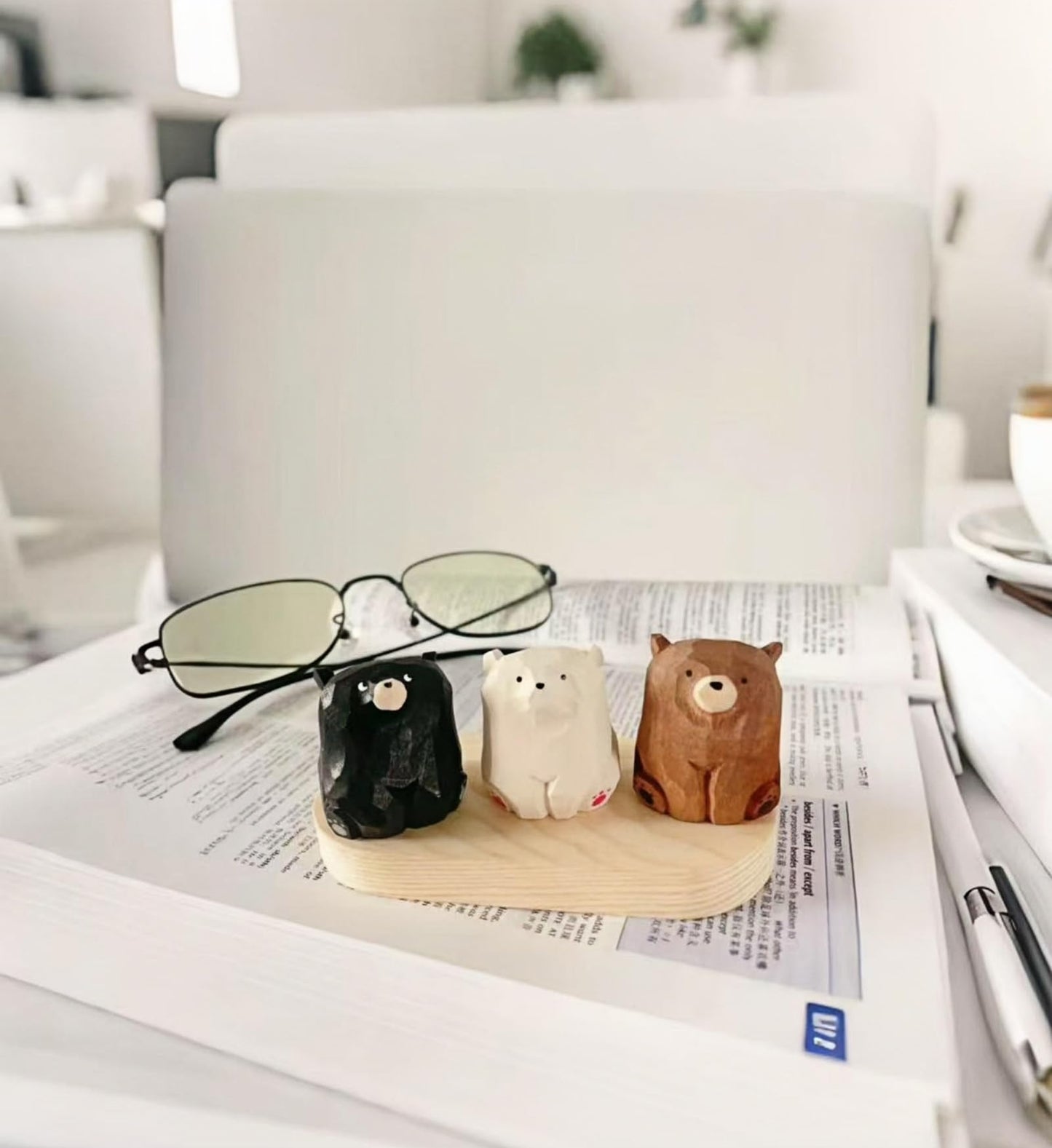ShaoAngDuoMi Small Sitting Wooden Bear Figurines, 3-Pack – Hand-Carved Brown, Polar & Black Bears, 1.4" Cute Desk & Monitor Top Decor, Gift for Animal Lovers