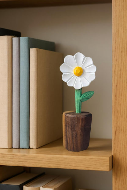 Wooden Daisy Figurine with Gift Box – Handcrafted Decorative Flower Statue, Cute Mini Ornament for Desk, Shelf & Home Decor, Perfect for Birthday, Mother's Day, Anniversary & Thank You Gifts