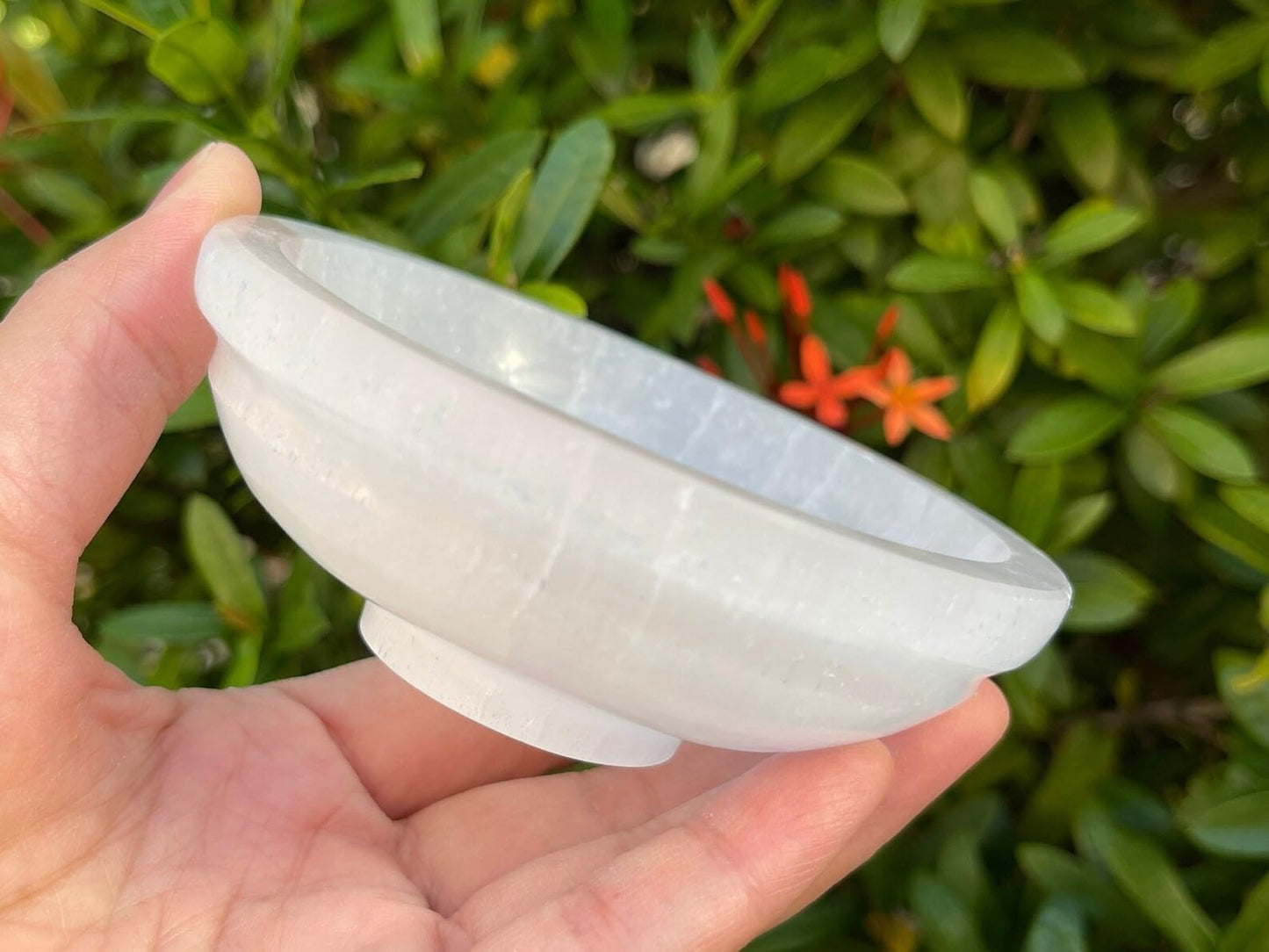 GAF TREASURES Gemstone Carved - 4" Diameter Selenite Crystal Polished Charging Bowl With Curves And Pedestal, Selenite Bowl On Stand