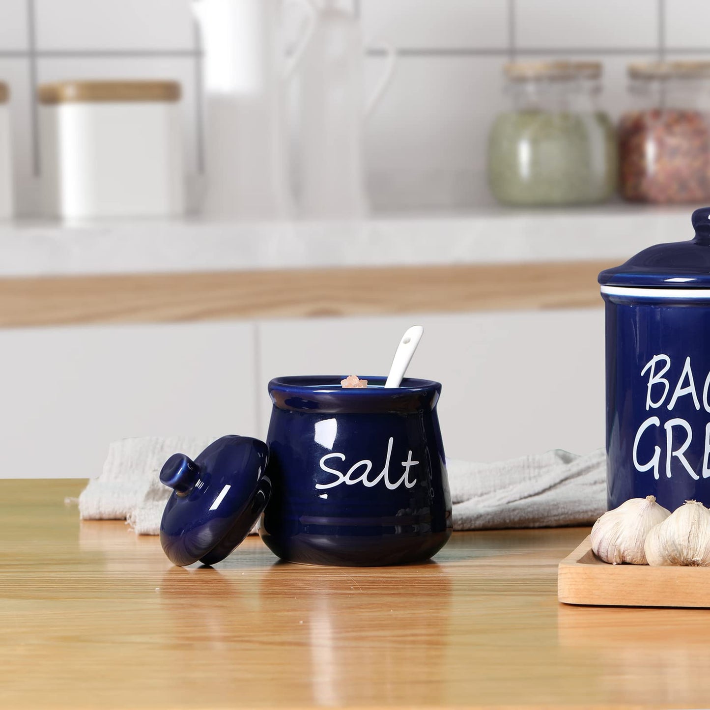 ONTUBE Ceramic Salt Bowl with Lid and Spoon 12oz White (Navy)